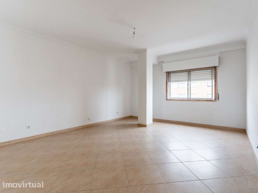 T3 remodelado e com grande arrecadação - Quinta da Fidalga, Agualva - Grande imagem: 3/20
