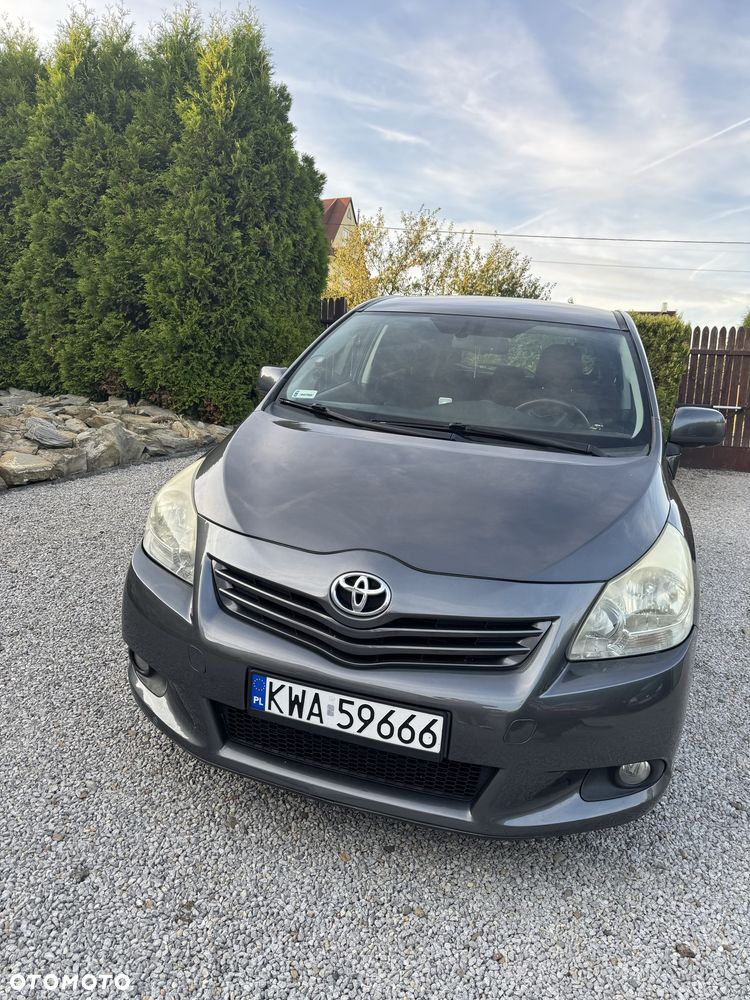 Toyota Verso - 2