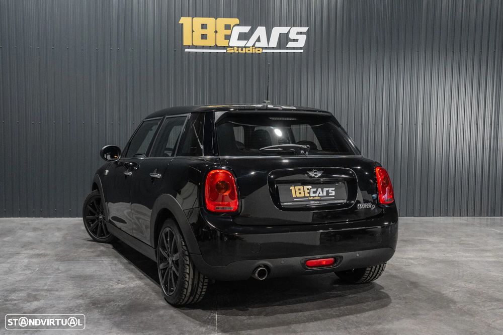 MINI 5 Portas Cooper D - 52