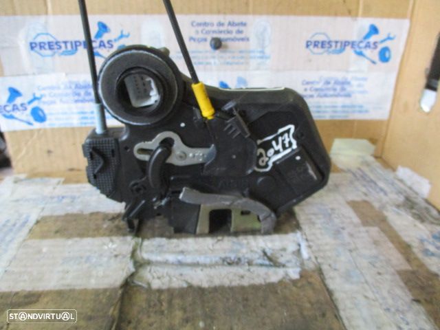 Fecho FEC2047 TOYOTA COROLLA 2002 TD ELETRICO - 1