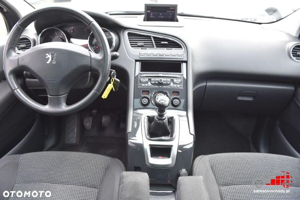 Peugeot 5008 - 24