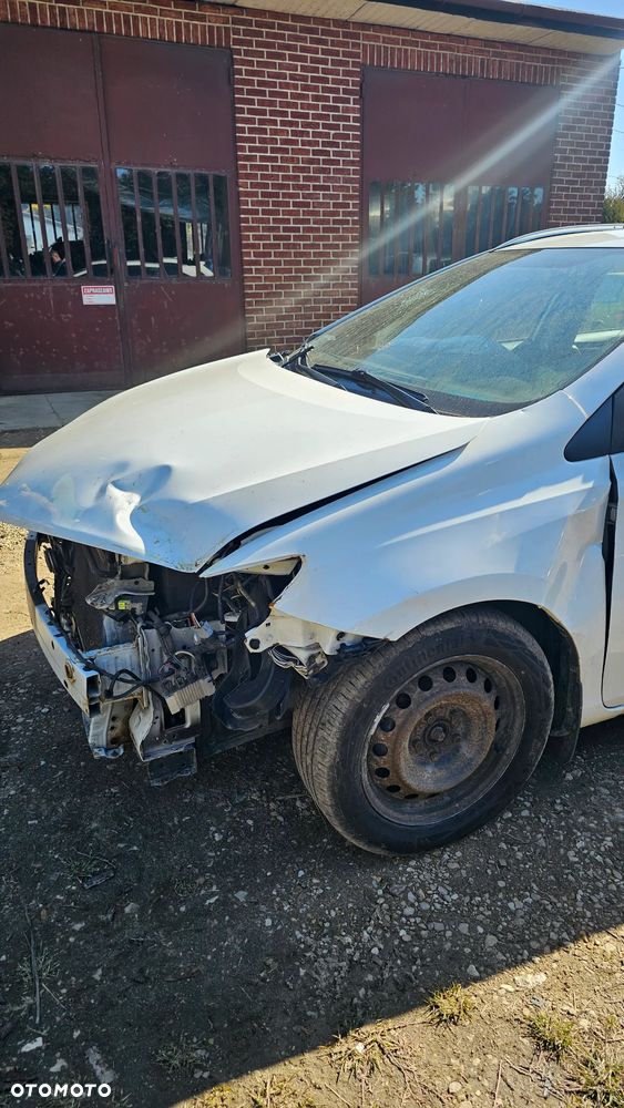 Toyota Auris 1.4 D-4D Premium - 7