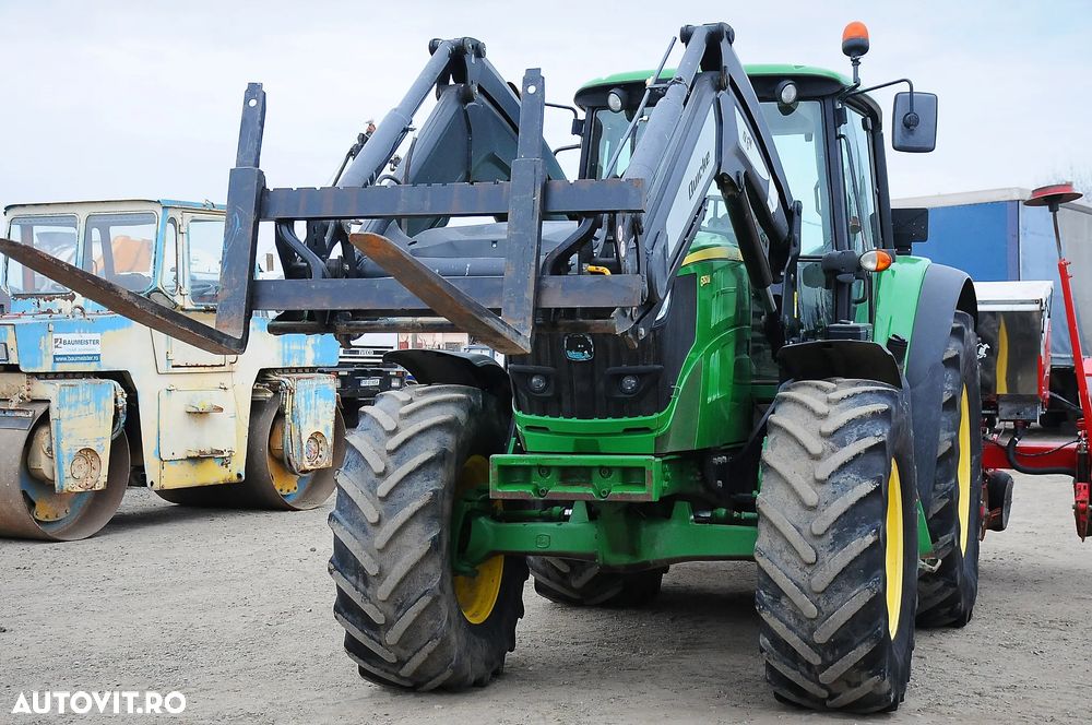 John Deere 6150M Tractor cu incarcator frontal lame si cupa - 3