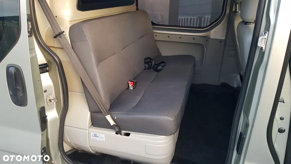 Opel Vivaro ver-2-0-tdci-titanium - 6