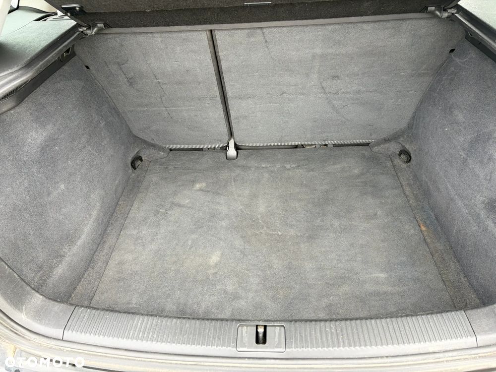 Audi A3 Sportback 2.0 TDI DPF Ambiente - 14