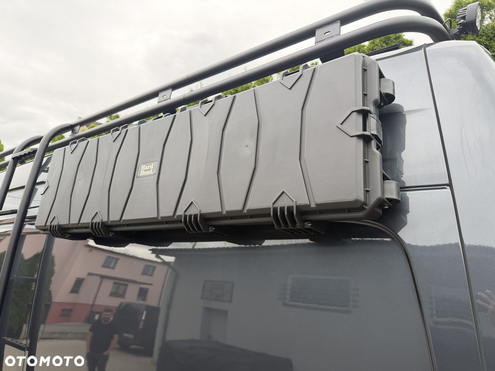 Mercedes-Benz Sprinter - 22