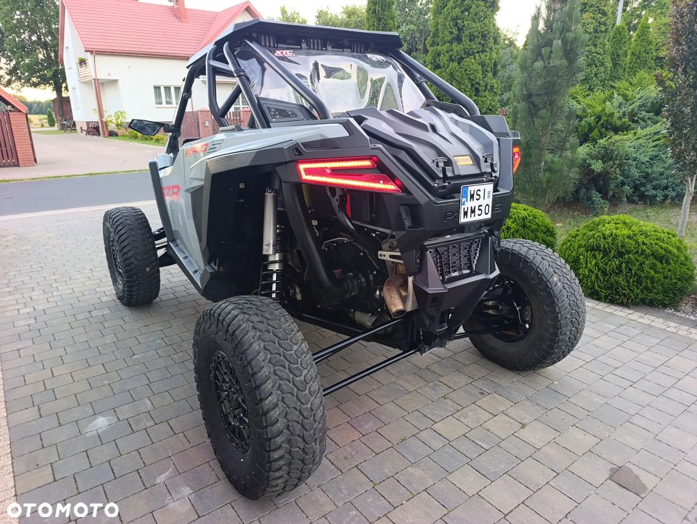 Polaris RZR - 6