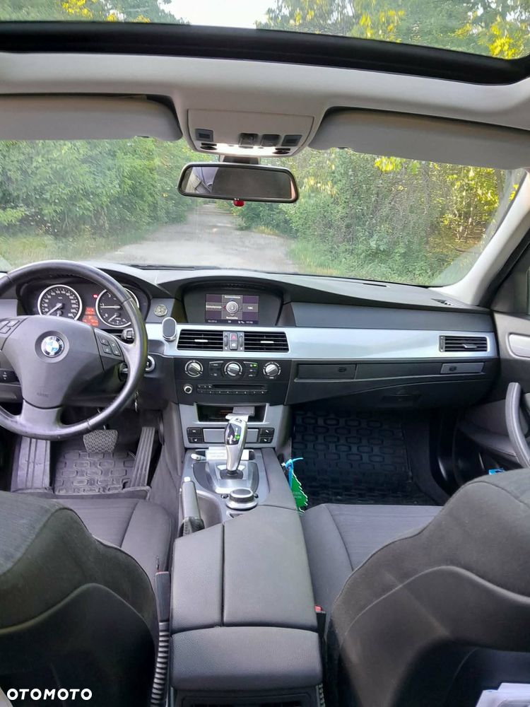 BMW Seria 5 520d - 4