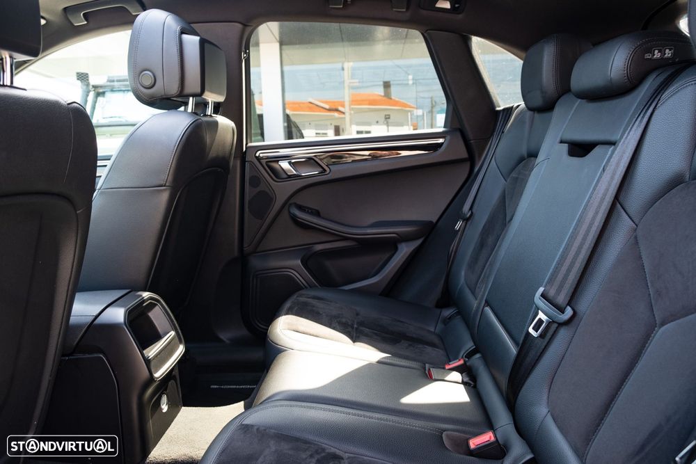 Porsche Macan S - 34