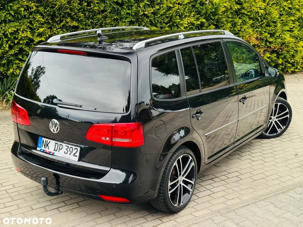 Volkswagen Touran 2.0 TDI DPF Highline DSG - 15
