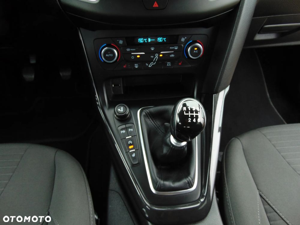 Ford Focus 1.5 TDCi DPF Start-Stopp-System Titanium - 16