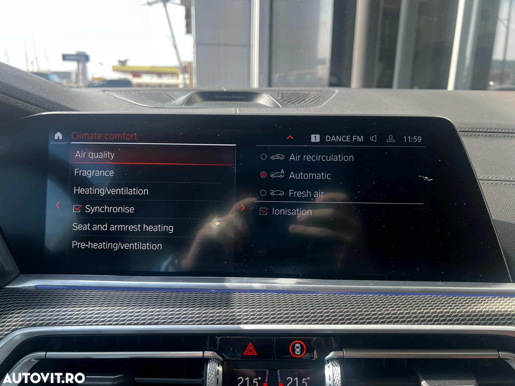 BMW X5 M M50i - 29