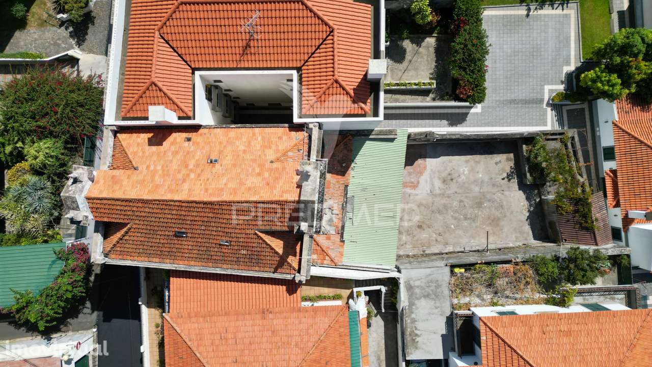 Prédio Em Santa Luzia - Funchal, Ilha da Madeira - Grande imagem: 2/26