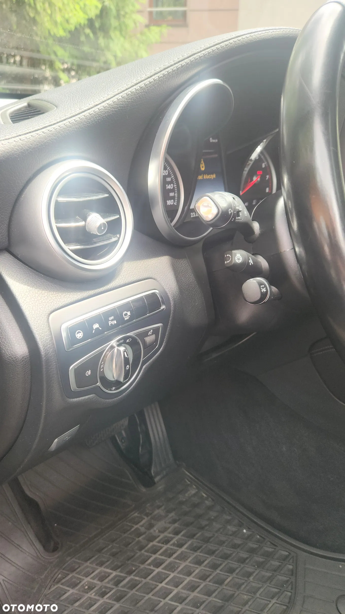 Mercedes-Benz GLC 300 Coupe 4Matic 9G-TRONIC - 20
