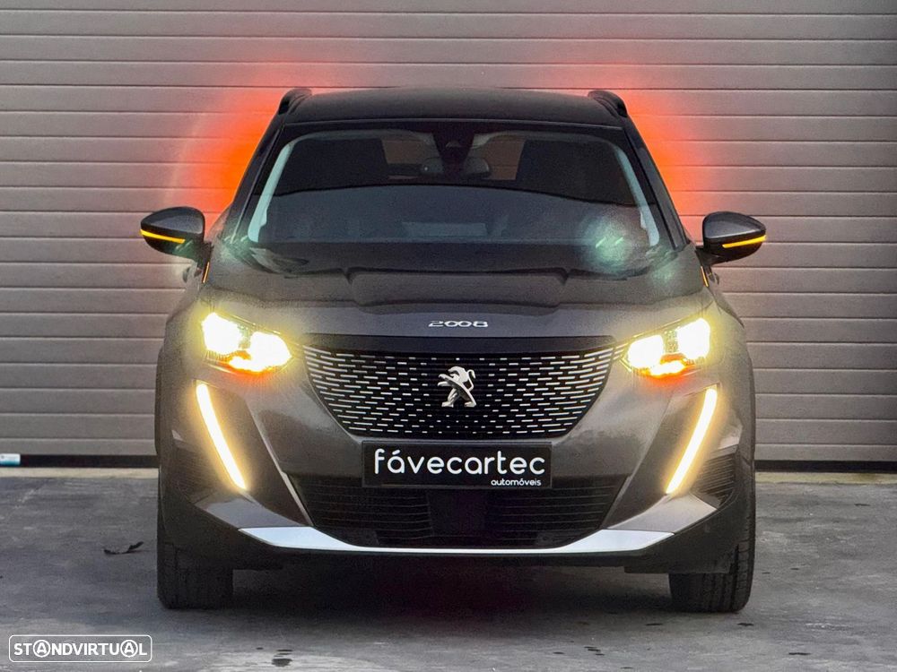 Peugeot 2008 1.2 PureTech Allure EAT8 - 3