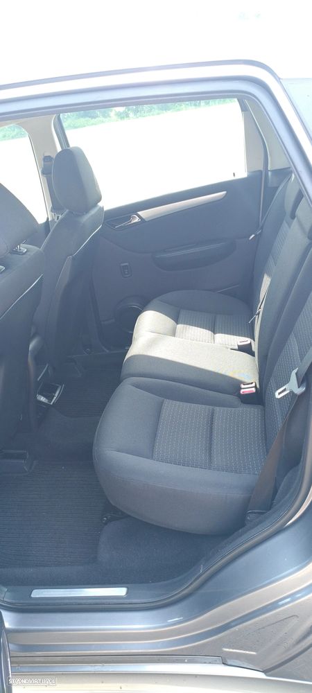 Mercedes-Benz B 200 CDI Autotronic - 9
