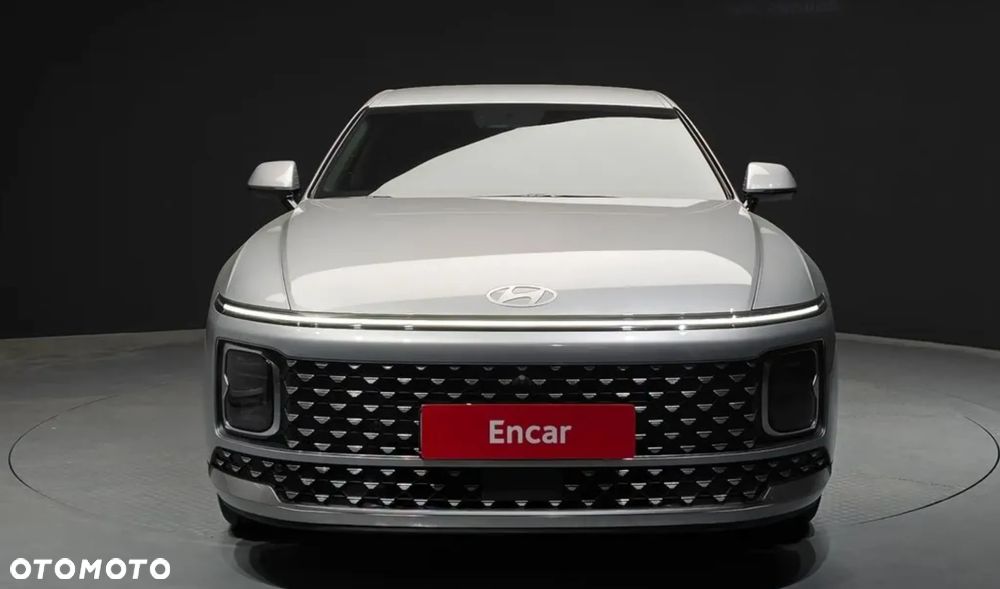 Hyundai Grandeur - 3