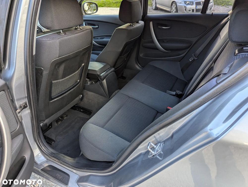 BMW Seria 1 118i - 21