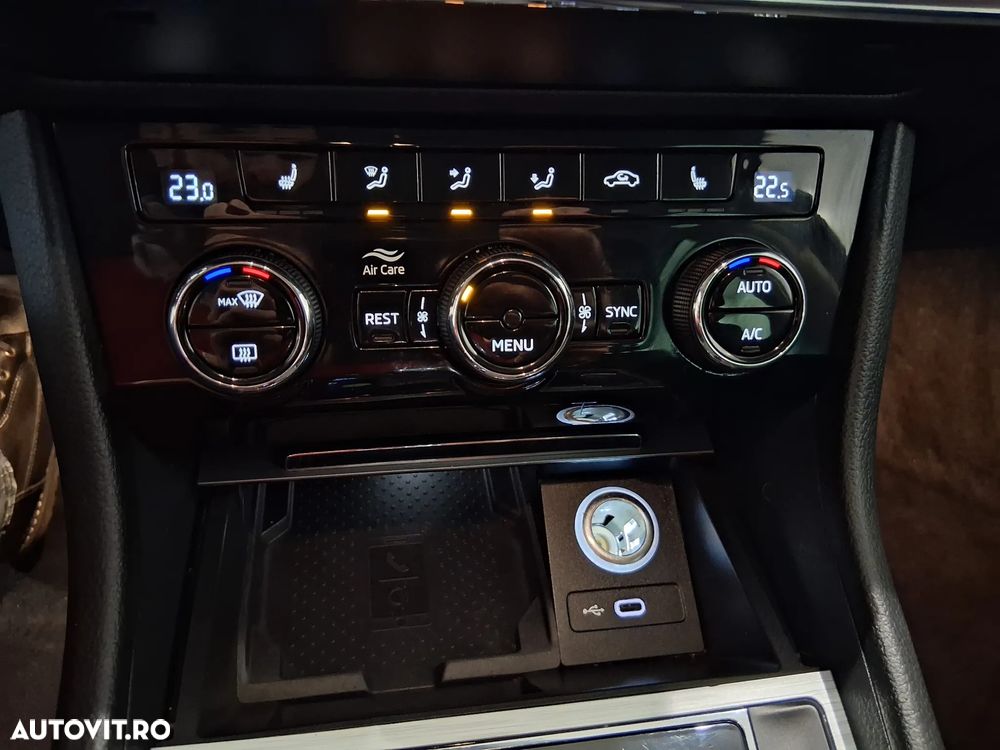 Skoda Superb 2.0 TDI DSG Ambition - 20