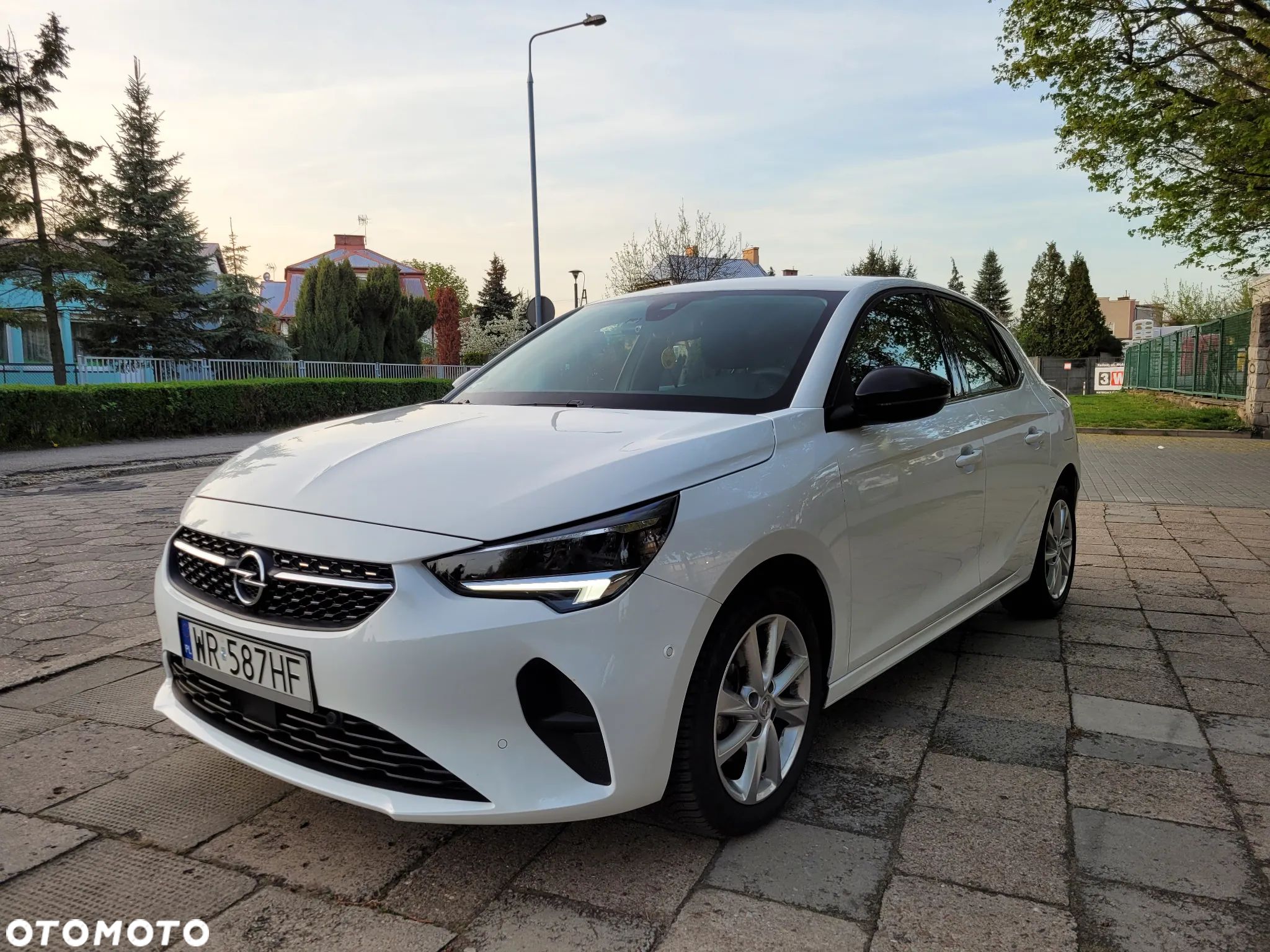Opel Corsa 1.2 Elegance S&S - 1