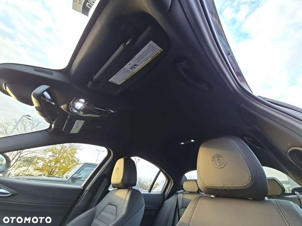 Alfa Romeo Giulia - 15