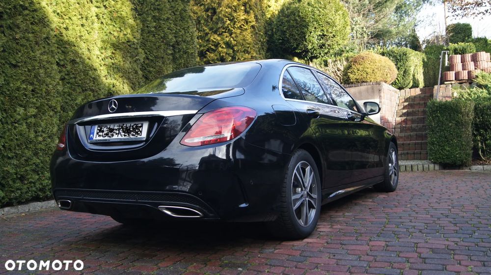 Mercedes-Benz Klasa C 200 T AMG Line - 28