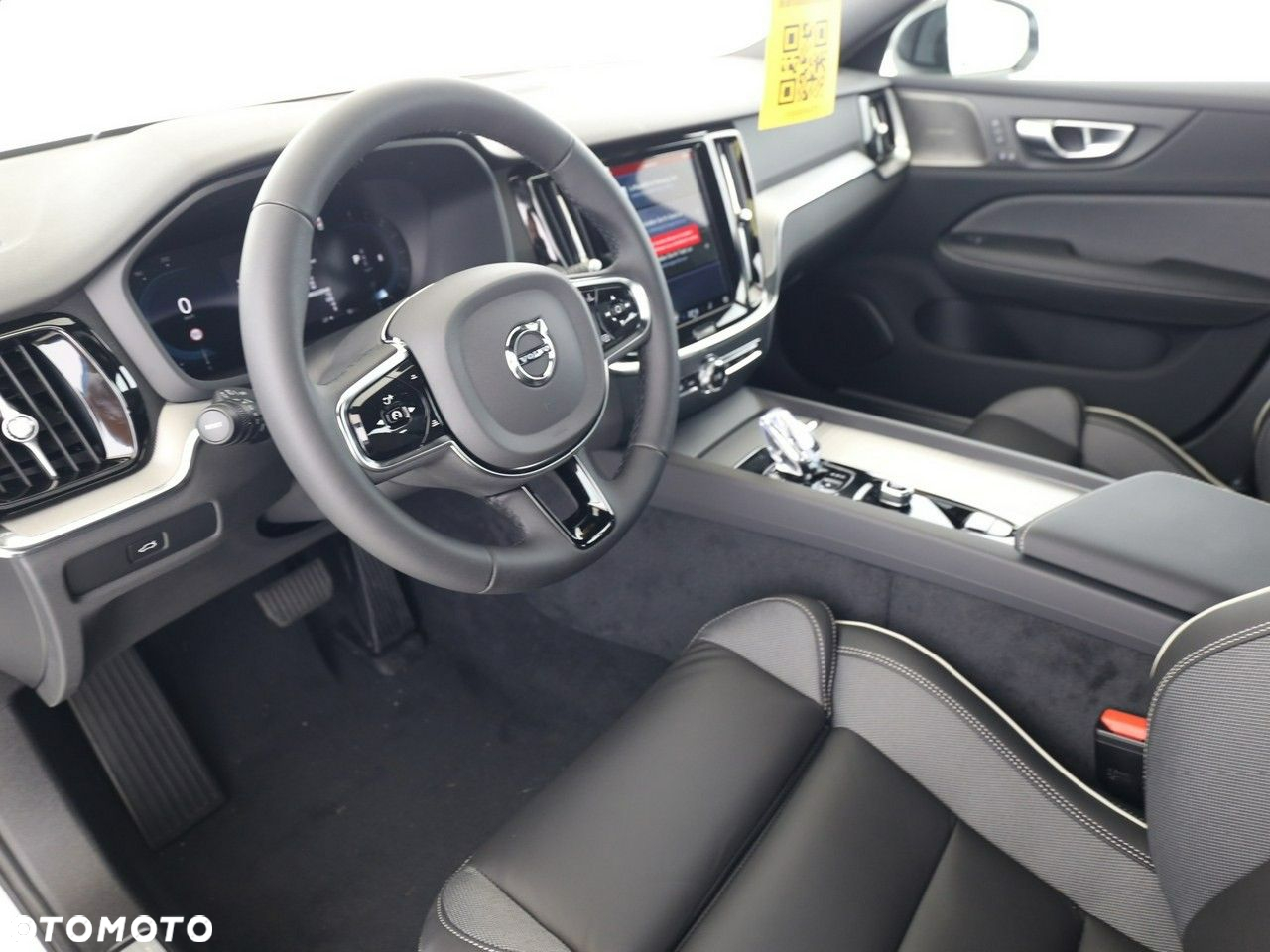 Volvo S60 B5 B AWD Plus Dark - 5