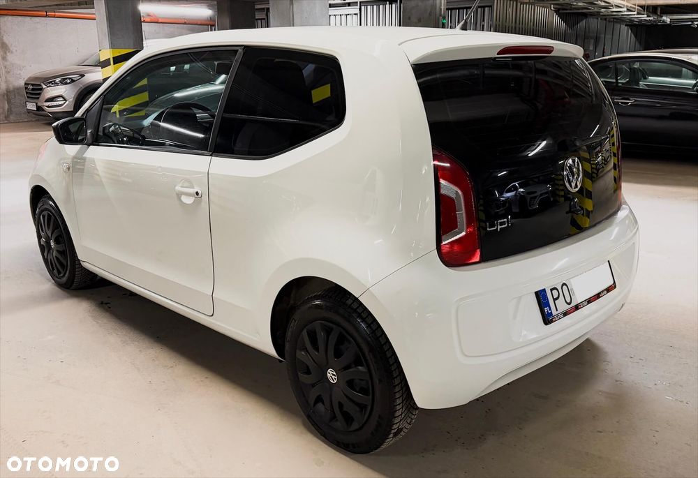 Volkswagen up! move - 4