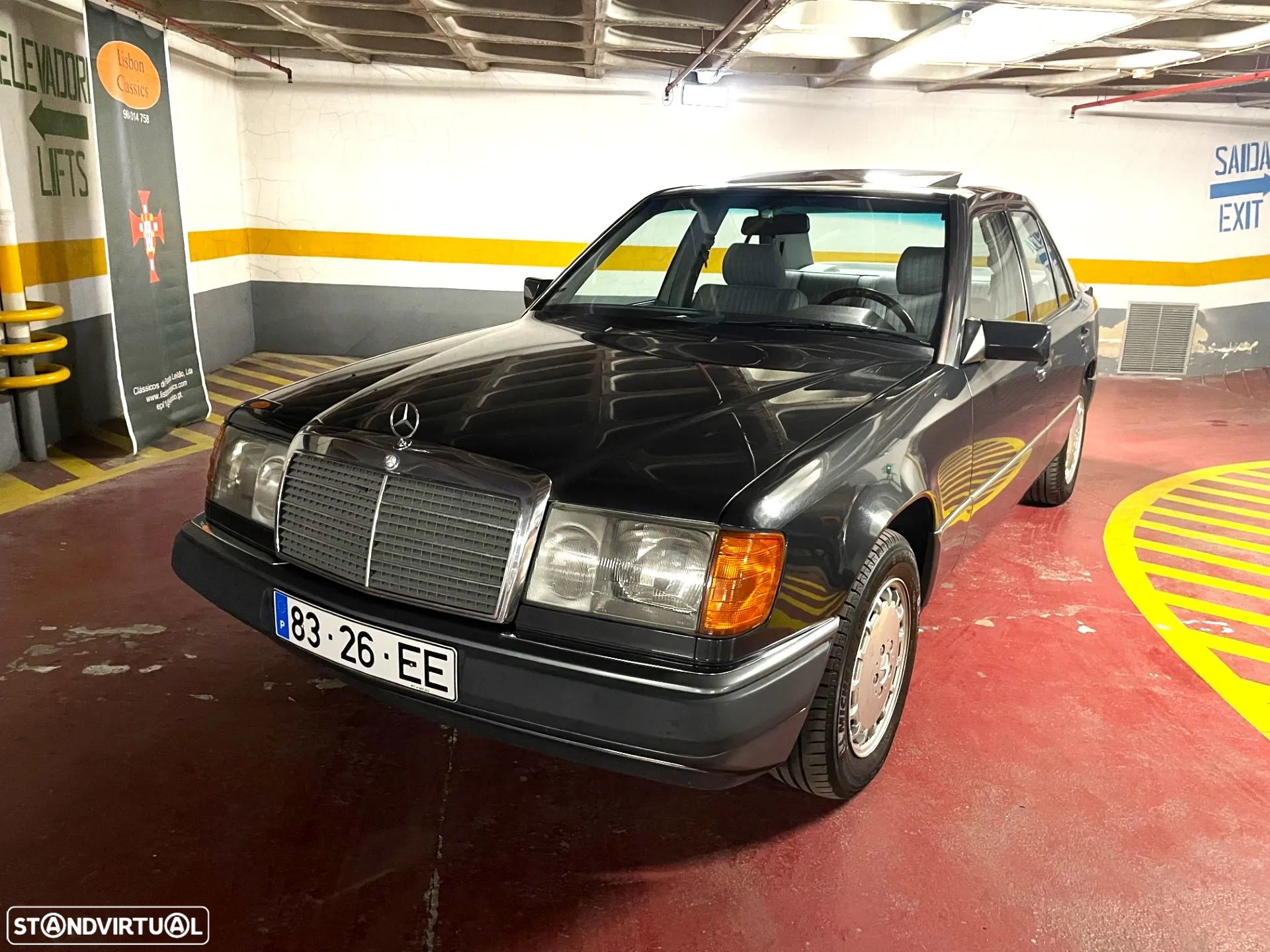 Mercedes-Benz 300 E-24 - 1