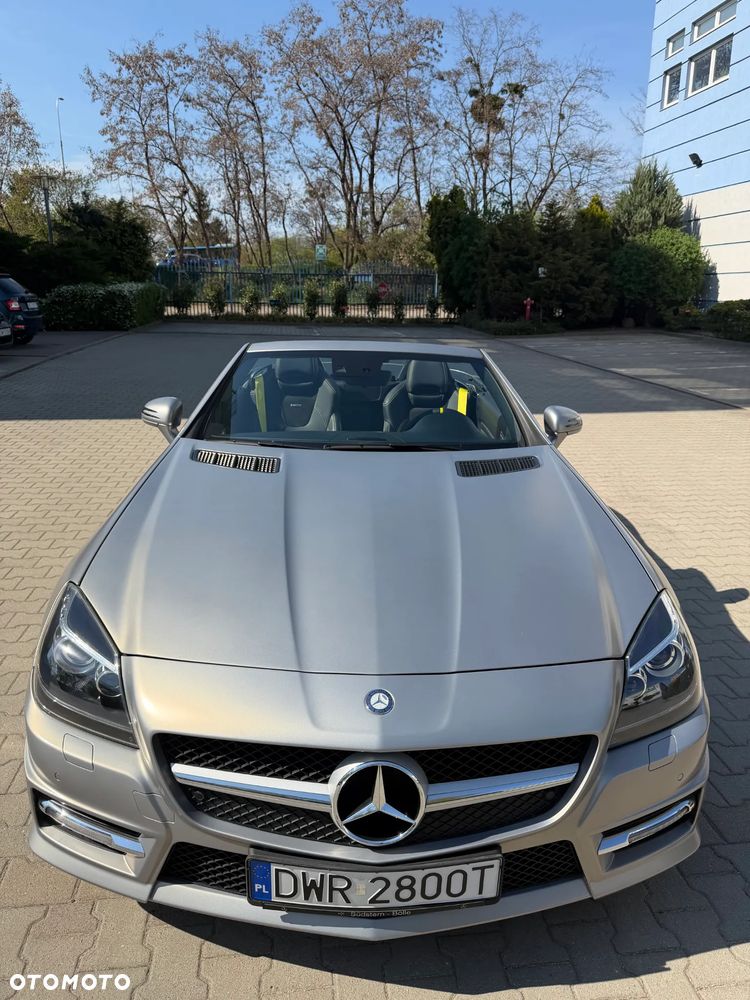 Mercedes-Benz SLK 250 BlueEFFICIENCY 7G-TRONIC Edition 1 - 2
