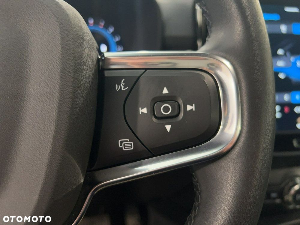 Volvo XC 40 B3 Core - 23