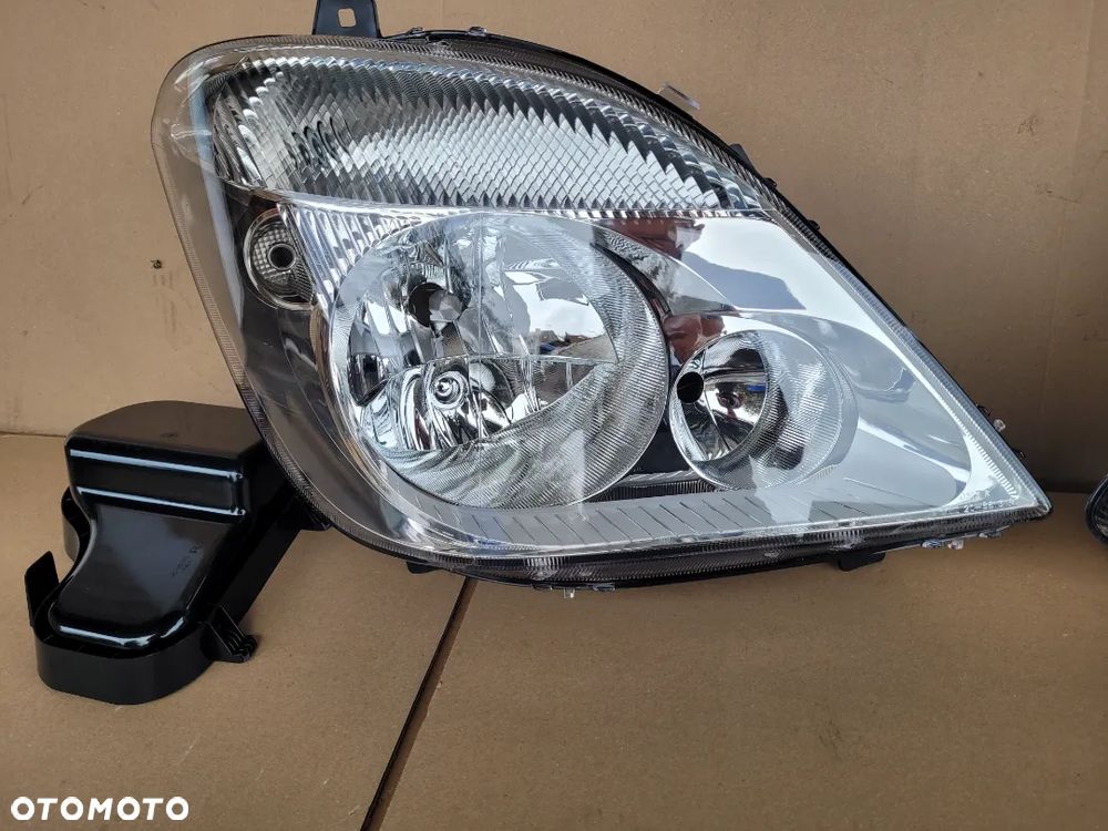 MERCEDES SPRINTER W906 LAMPA PRZÓD PRZEDNIA 06-13 NOWA - 5