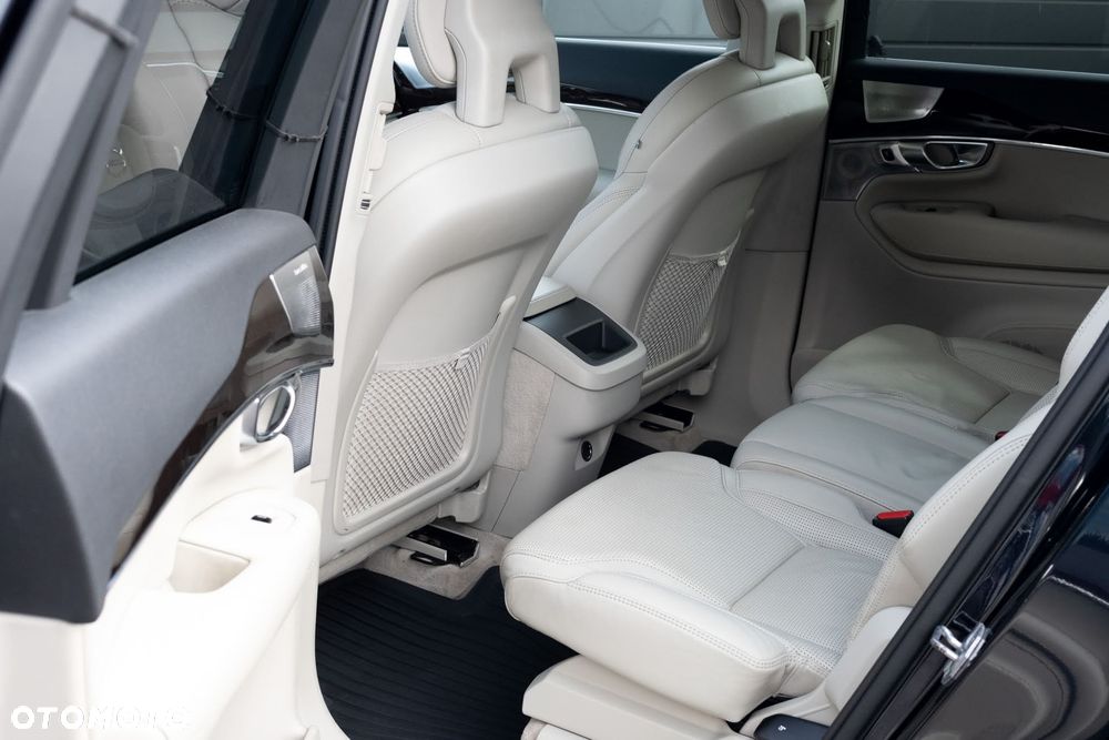 Volvo XC 90 D5 AWD Inscription 7os - 20