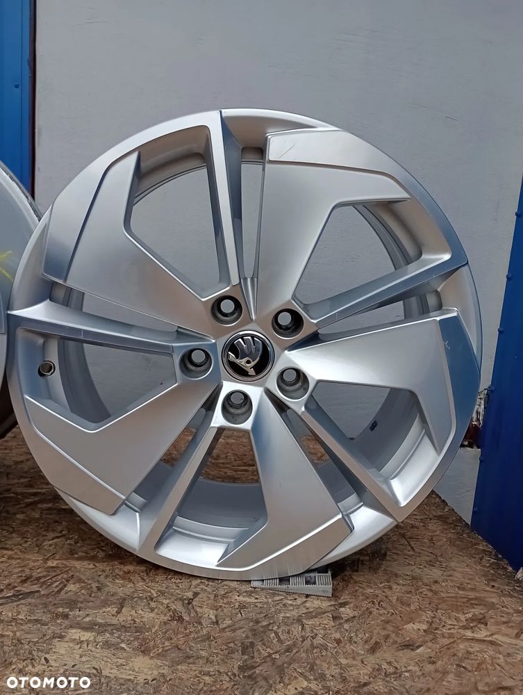 FELGI ALUMINIOWE 5x112 R18 ET48 7,5J SKODA OCTAVIA SUPERB YETI KAROQ - 7