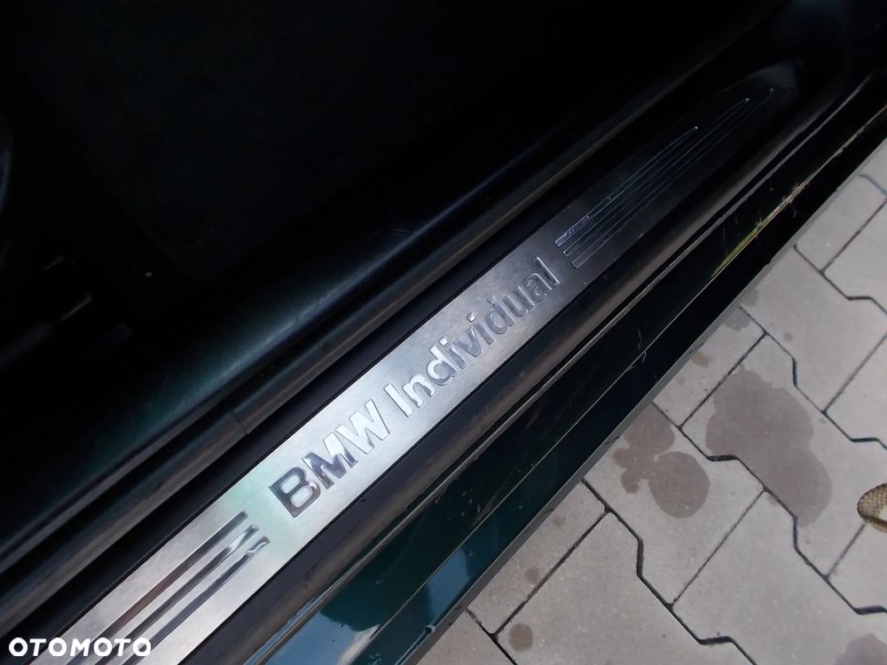 BMW Seria 5 525d - 13