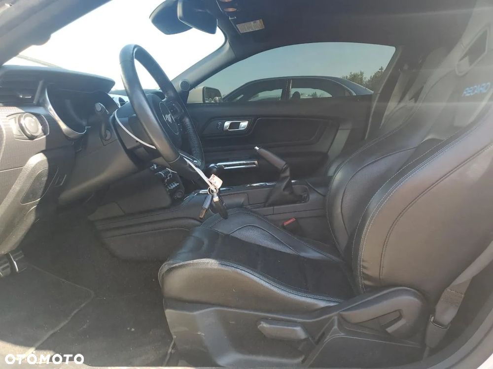 Ford Mustang 5.0 V8 GT - 7