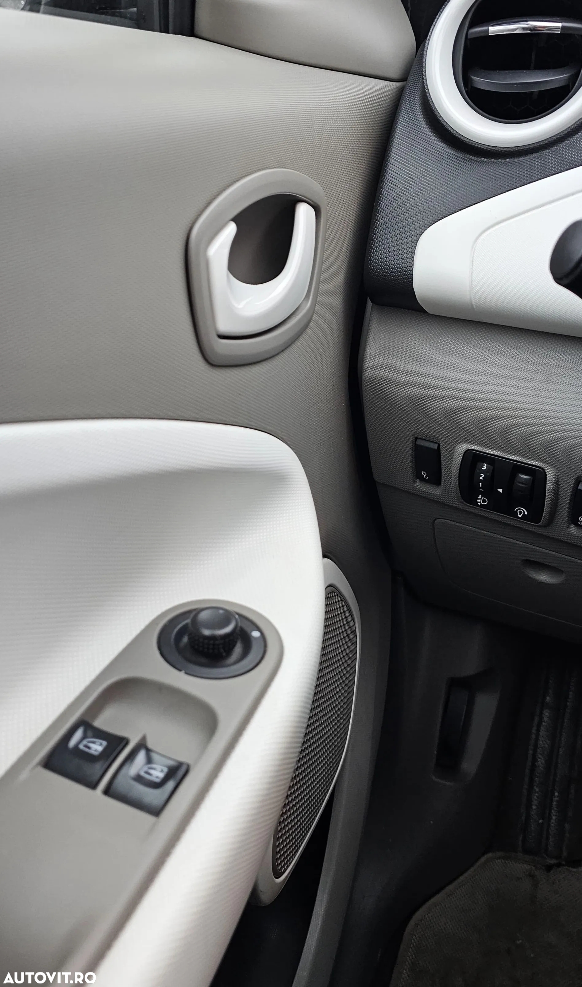 Renault ZOE - 13