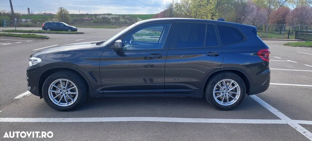 BMW X3 xDrive20i Aut. Advantage - 4