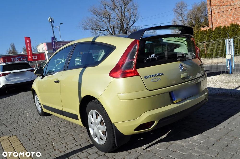 Citroën C4 1.6 HDi Impress - 12