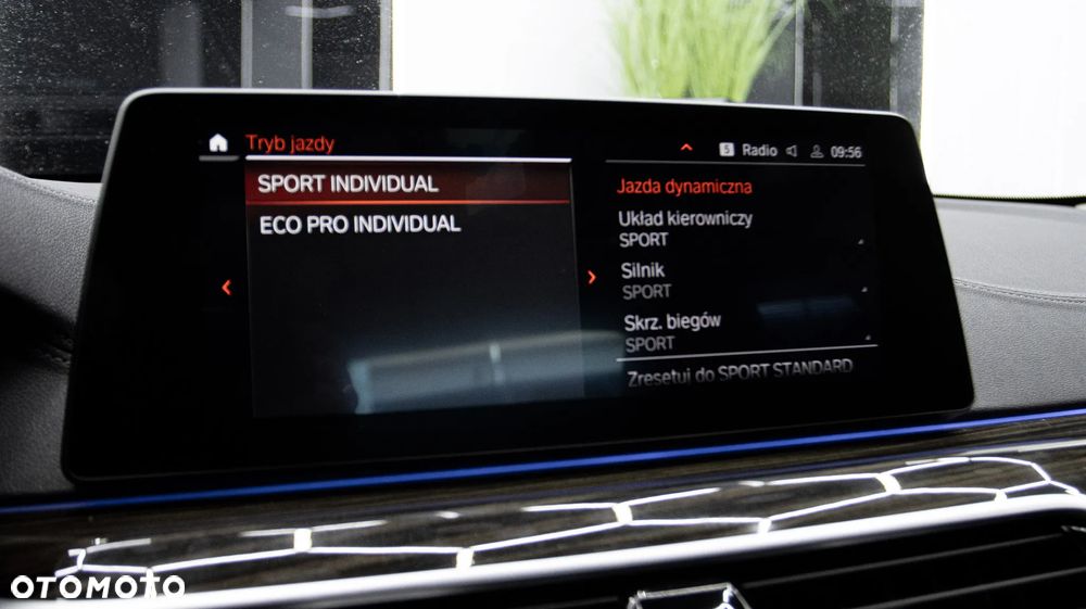 BMW Seria 5 520d xDrive Luxury Line - 22