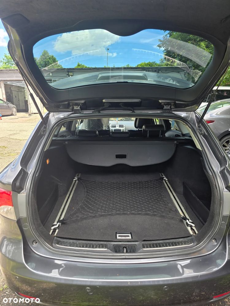 Toyota Avensis 1.8 Business Edition - 8