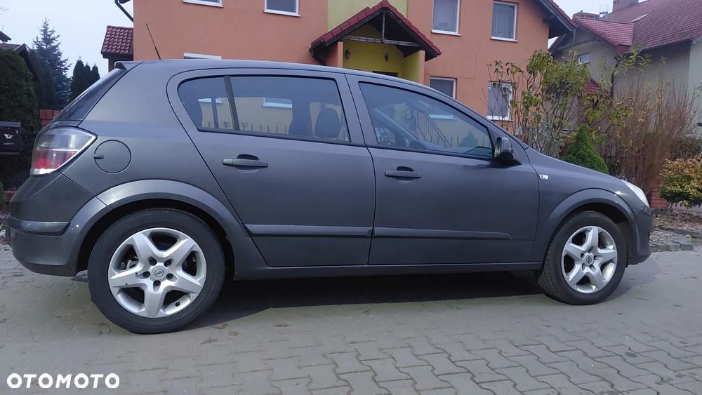 Opel Astra 1.6 Cosmo - 11