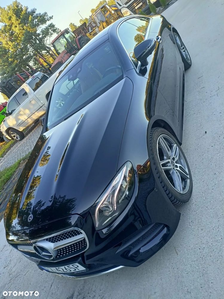 Mercedes-Benz Klasa E 220 d Coupe 4-Matic 9G-TRONIC - 33