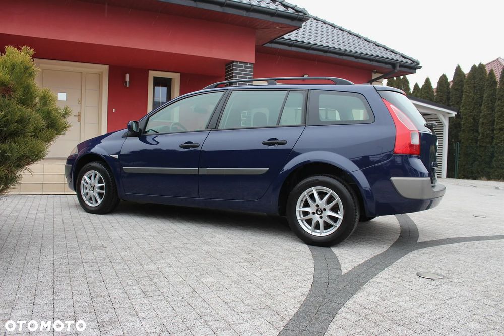 Renault Megane 1.6 Avantage - 4
