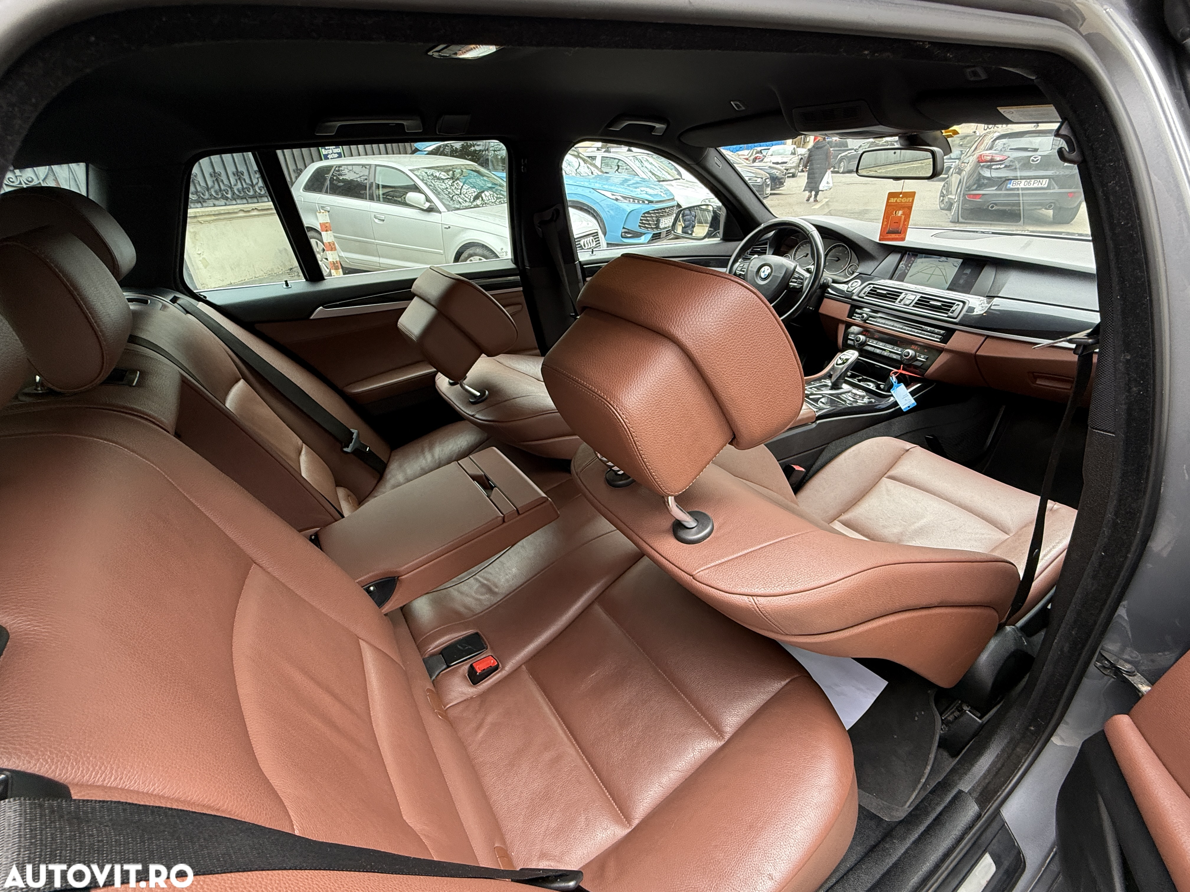 BMW Seria 5 525d xDrive Touring Aut. - 8