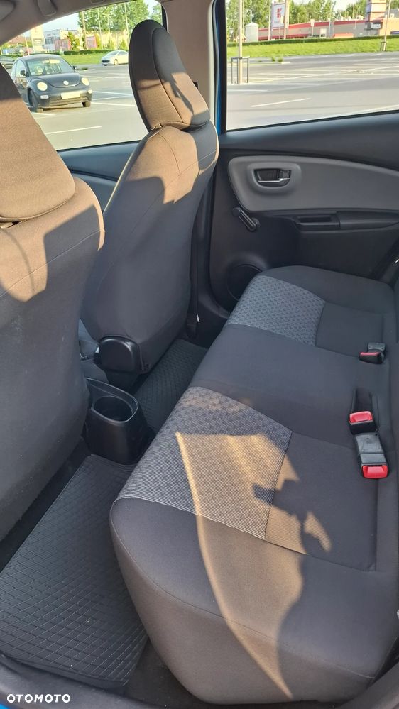 Toyota Yaris 1.4 D-4D Premium - 9