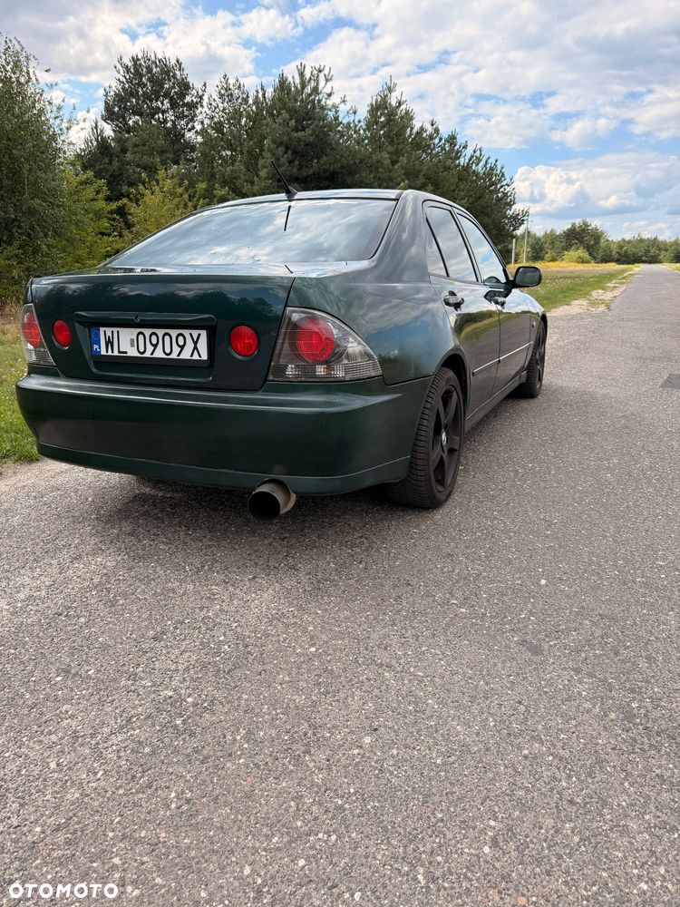 Lexus IS 200 Elegance - 3