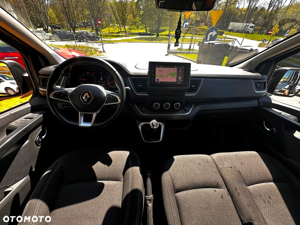 Renault Trafic - 11