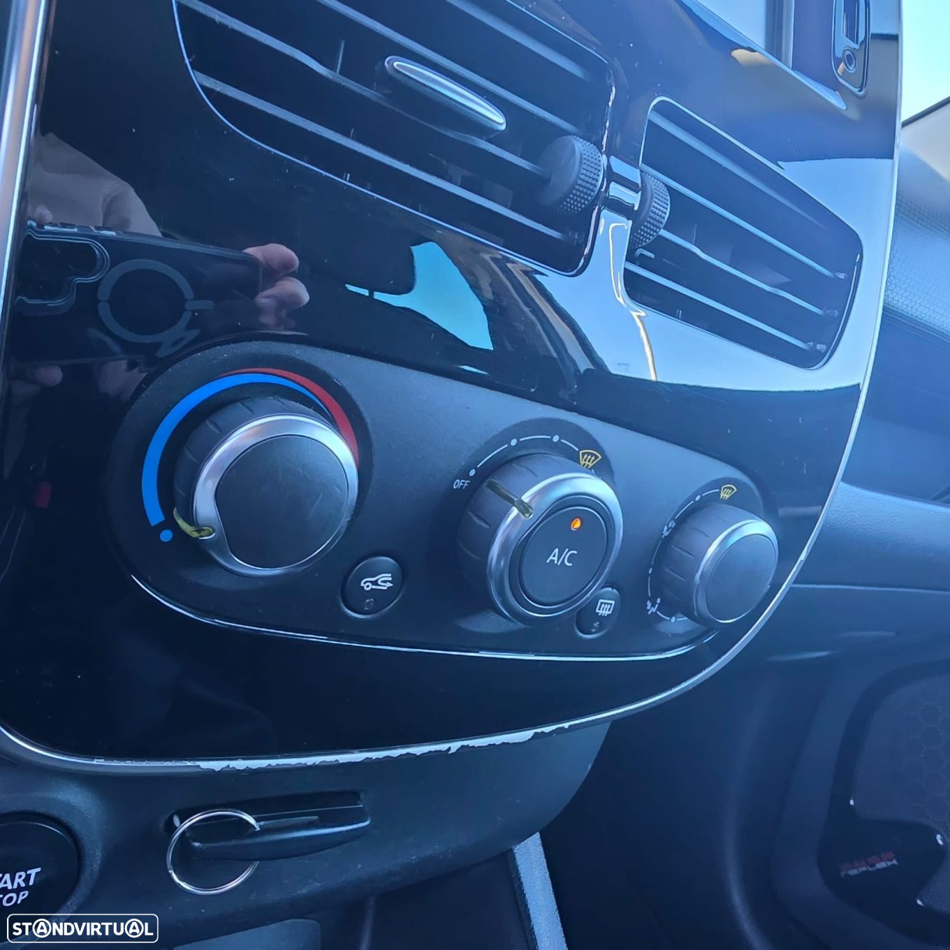Renault Clio 1.5 dCi Limited - 23