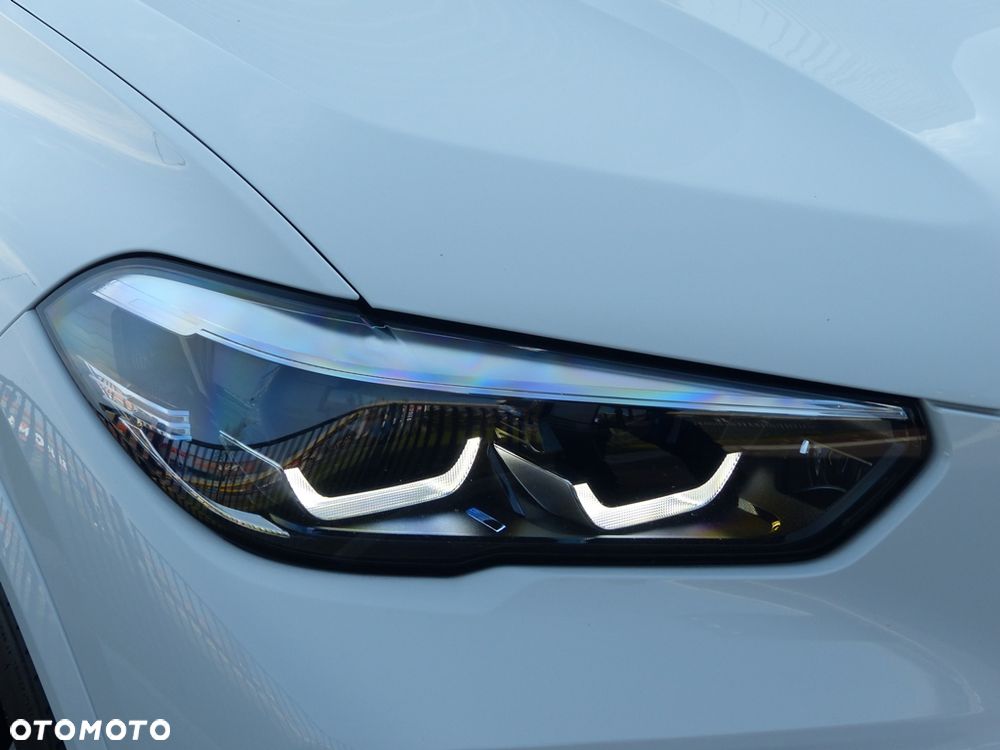 BMW X5 xDrive40d mHEV - 10